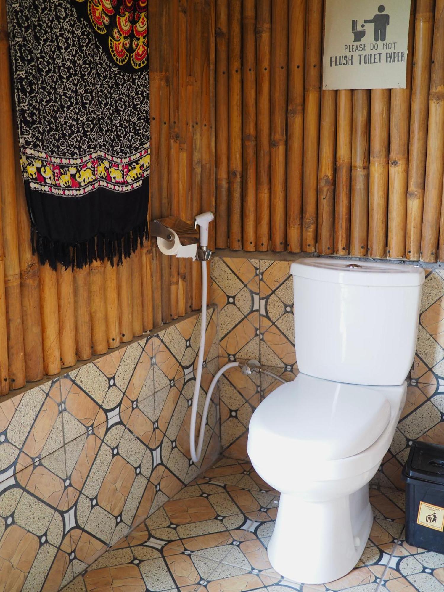 Tetebatu Hostel Bagian luar foto