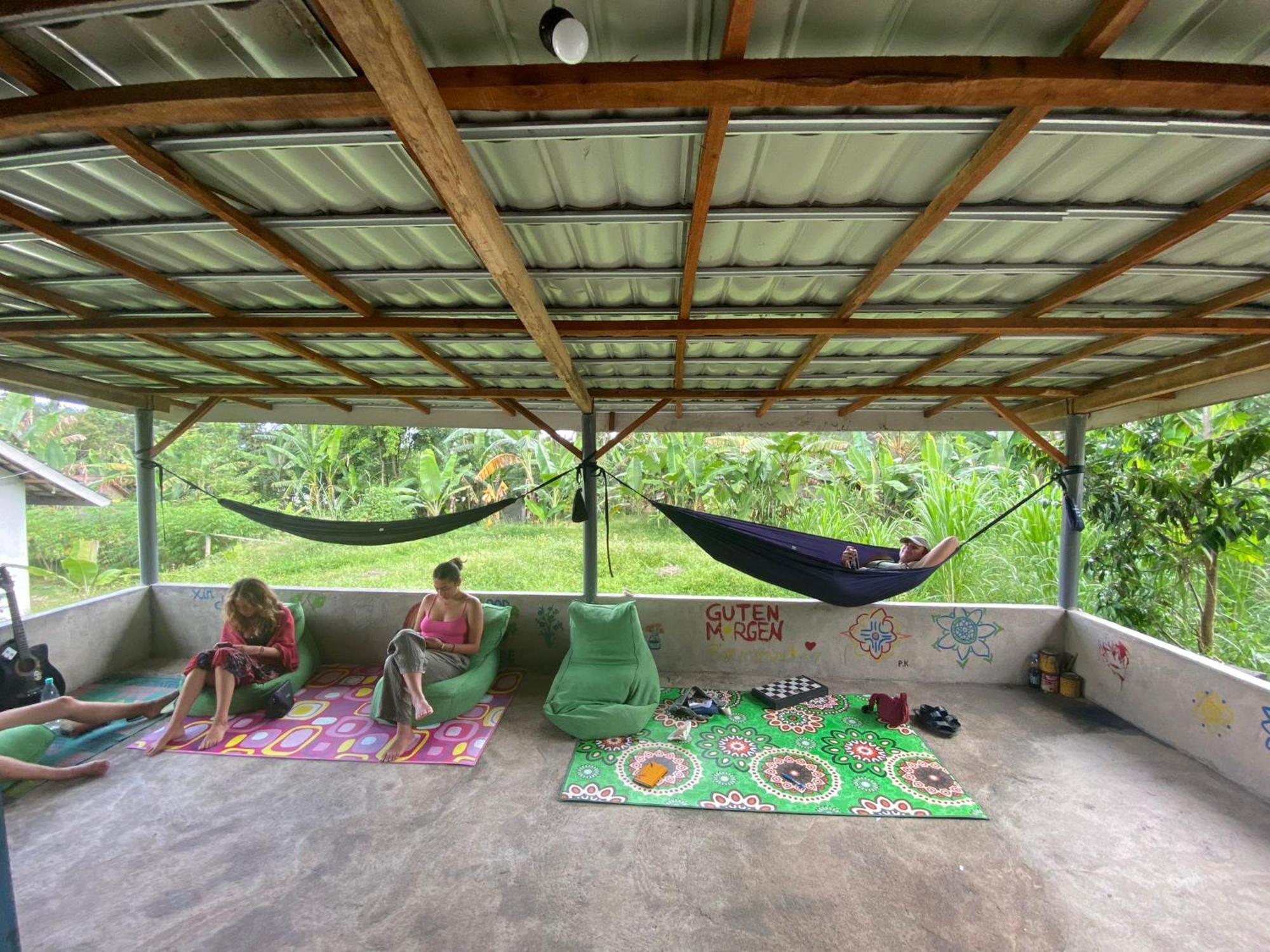Tetebatu Hostel Bagian luar foto