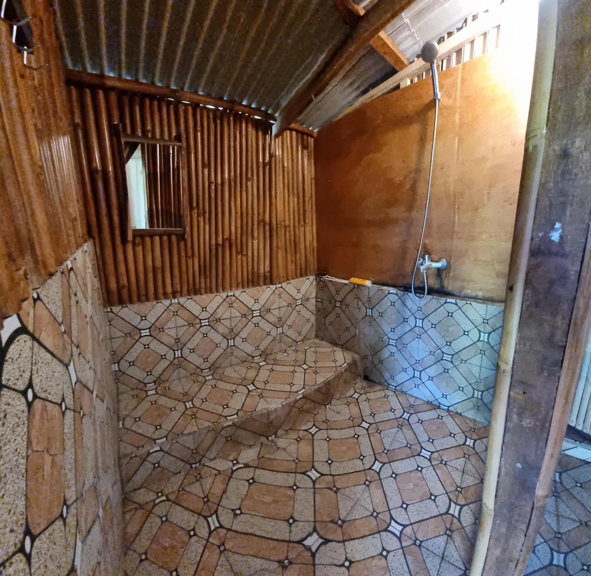Tetebatu Hostel Bagian luar foto