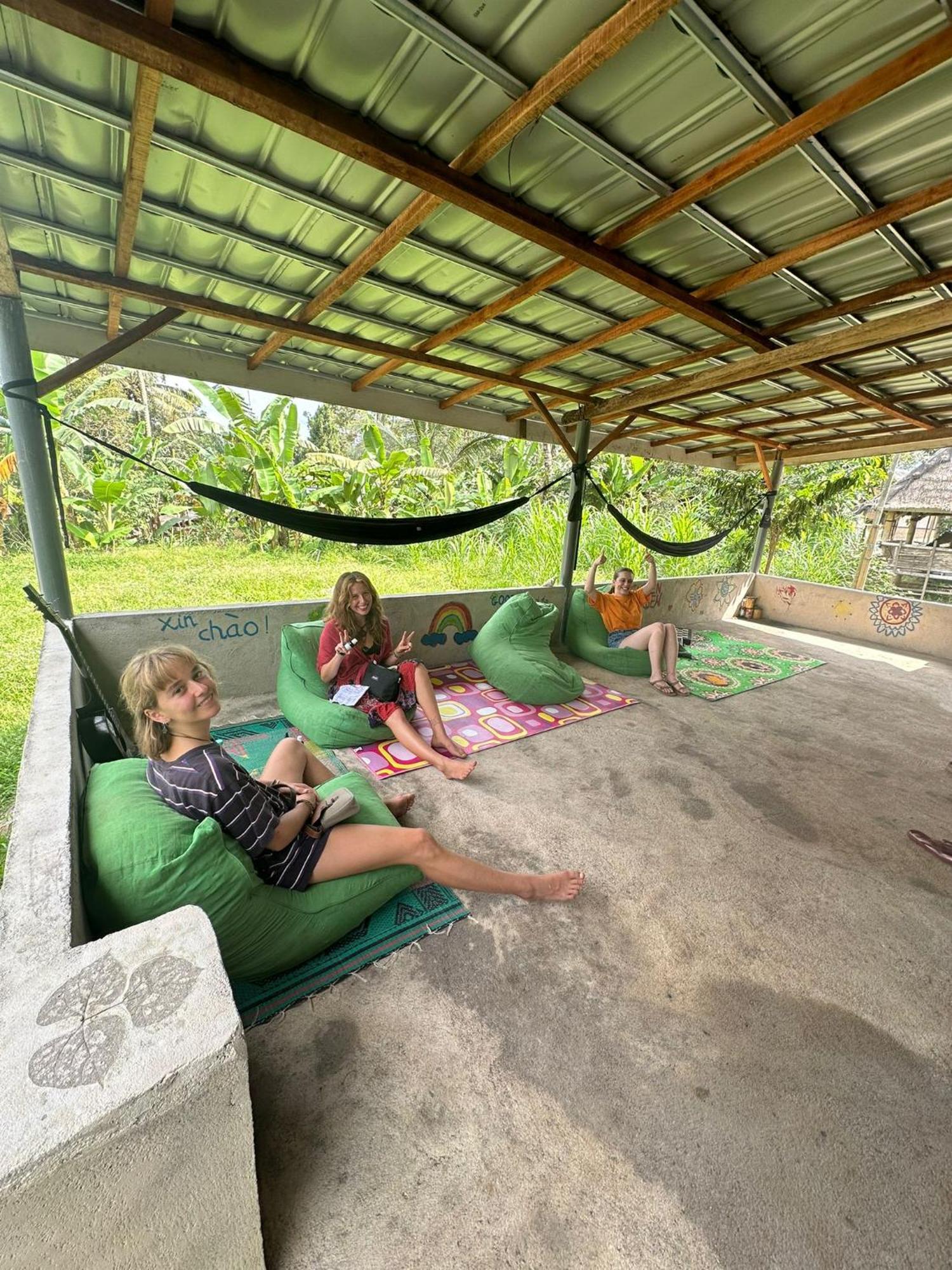 Tetebatu Hostel Bagian luar foto